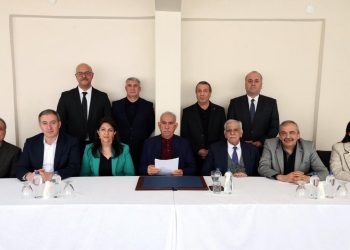 استقبالاً لرسالة القائد الاحتفالات تعم مقاطعات الرقة والطبقة ودير الزور.