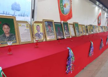 بمشاركة مجلس تجمع نساء زنوبيا إستذكاراً للشهداء.